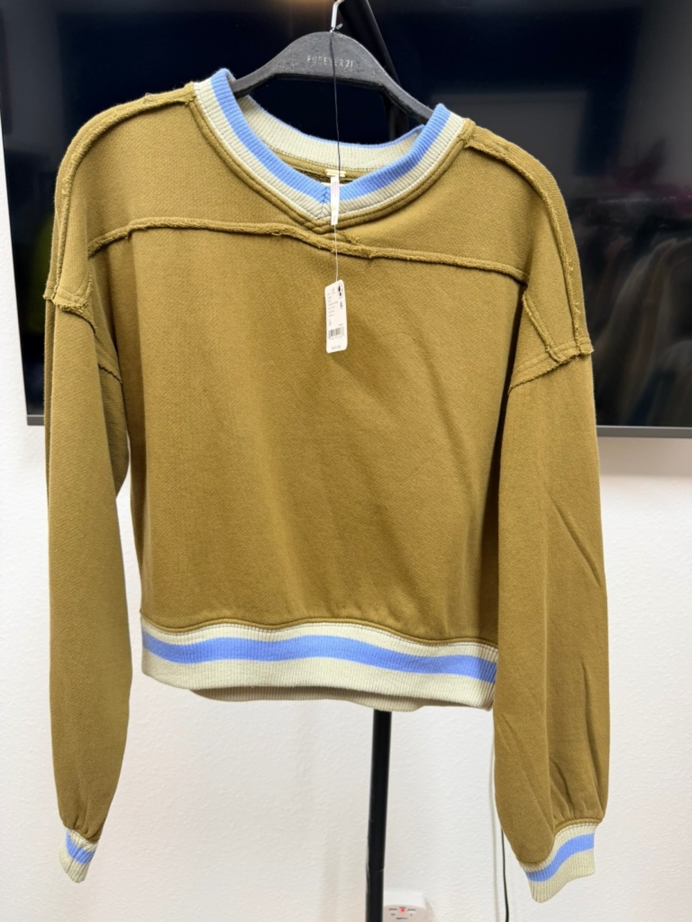 FREE PEOPLE - Crew Neck Sweater